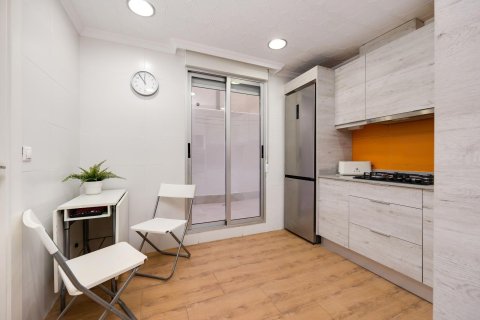 Apartamento en venta en Torrevieja, Alicante, España 2 dormitorios, 115 m2 No. 189132 - foto 5