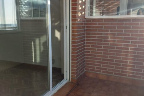 Wohnung zur Miete in Madrid, Spanien 1 Schlafzimmer, 51 m2 Nr. 196518 - Foto 6