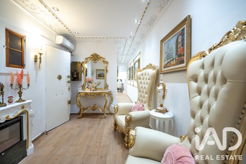 Wohnung zum Verkauf in Barcelona, Spanien 2 Schlafzimmer, 97 m2 Nr. 196516 - Foto 10
