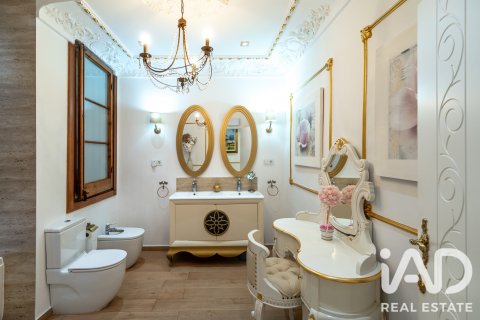 Wohnung zum Verkauf in Barcelona, Spanien 2 Schlafzimmer, 97 m2 Nr. 196516 - Foto 17
