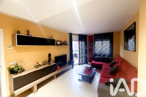 Dvīņu māja pārdošanā Martorell, Barcelona, Spānijā 4 istabas, 166 m2 Nr. 172988 - attēls 1