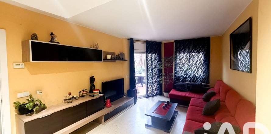 Dvīņu māja Martorell, Barcelona, Spānijā 4 istabas, 166 m2 Nr. 172988