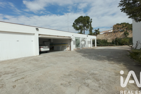 Casa in vendita a Alpicat, Lleida, Spagna 6 camere da letto, 466 mq. N° 172993 - foto 4