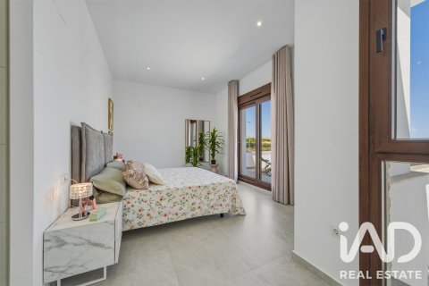 Продажа дома в Ориуэла, Аликанте, Испания 4 спальни, 169м2 №187779 - фото 21
