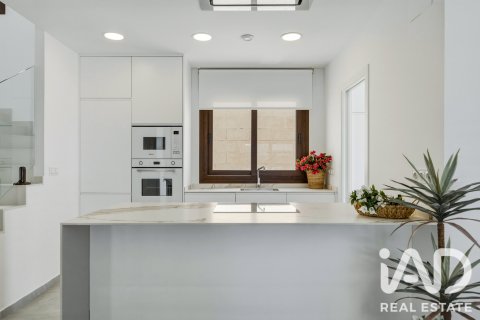 Продажа дома в Ориуэла, Аликанте, Испания 4 спальни, 169м2 №187779 - фото 8