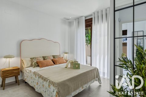 Продажа дома в Ориуэла, Аликанте, Испания 4 спальни, 169м2 №187779 - фото 30