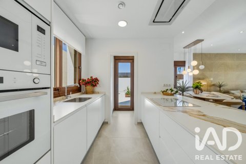 Продажа дома в Ориуэла, Аликанте, Испания 4 спальни, 169м2 №187779 - фото 9