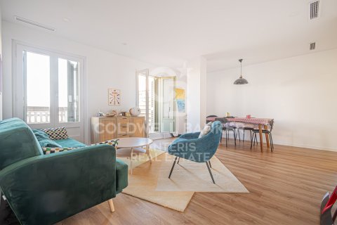 Penthouse for sale in Barcelona, Spain 2 bedrooms, 95 sq.m. No. 159561 - photo 3