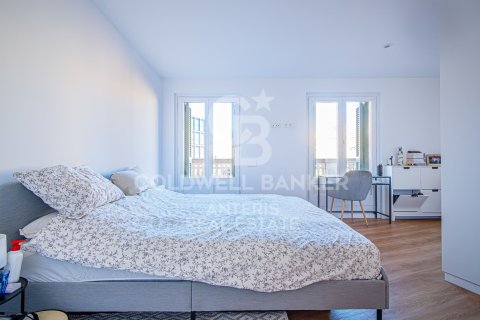 Penthouse for sale in Barcelona, Spain 2 bedrooms, 95 sq.m. No. 159561 - photo 9