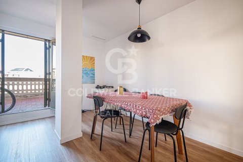 Penthouse for sale in Barcelona, Spain 2 bedrooms, 95 sq.m. No. 159561 - photo 5