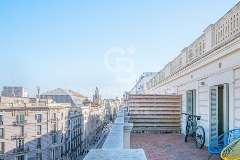 Penthouse for sale in Barcelona, Spain 2 bedrooms, 95 sq.m. No. 159561 - photo 6