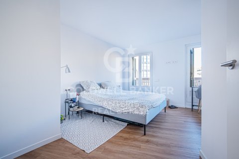 Penthouse for sale in Barcelona, Spain 2 bedrooms, 95 sq.m. No. 159561 - photo 8