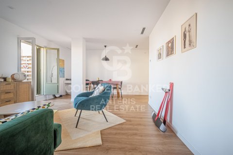 Penthouse for sale in Barcelona, Spain 2 bedrooms, 95 sq.m. No. 159561 - photo 2