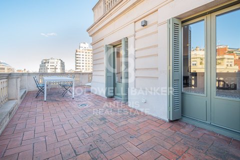 Penthouse for sale in Barcelona, Spain 2 bedrooms, 95 sq.m. No. 159561 - photo 7