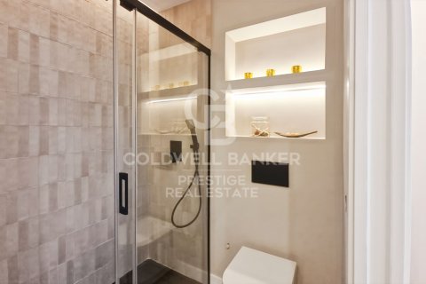 Apartment à vendre à Barcelona, Espagne, 2 chambres, 97 m2 No. 159564 - photo 15