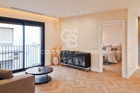 Apartment à vendre à Barcelona, Espagne, 2 chambres, 97 m2 No. 159564 - photo 2