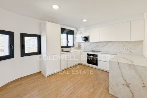 House for sale in Empuriabrava, Girona, Spain 4 bedrooms, 189 sq.m. No. 159560 - photo 6
