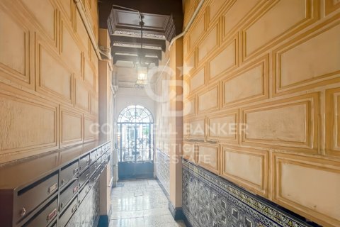 Apartment à vendre à Barcelona, Espagne, 3 chambres, 63 m2 No. 159563 - photo 16