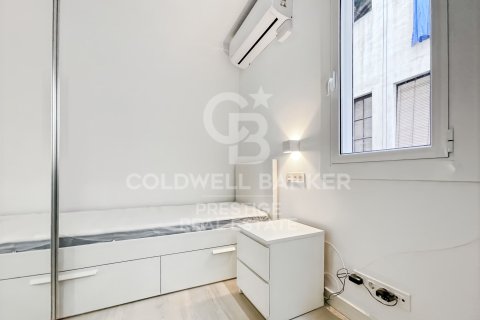 Apartment à vendre à Barcelona, Espagne, 3 chambres, 63 m2 No. 159563 - photo 9