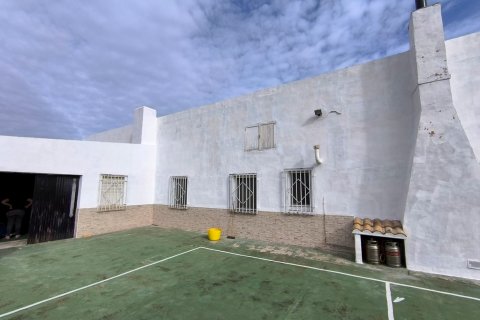 Villa till salu i Villena, Alicante, Spanien 4 sovrum, 250 kvm. Nr. 149994 - foto 5