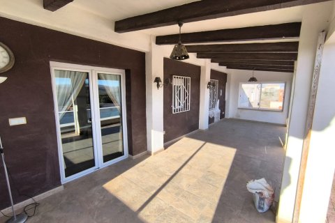 Villa till salu i Villena, Alicante, Spanien 4 sovrum, 250 kvm. Nr. 149994 - foto 7