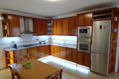 Villa pārdošanā Alicante, Spānijā 4 istabas, 240 m2 Nr. 150000 - attēls 14