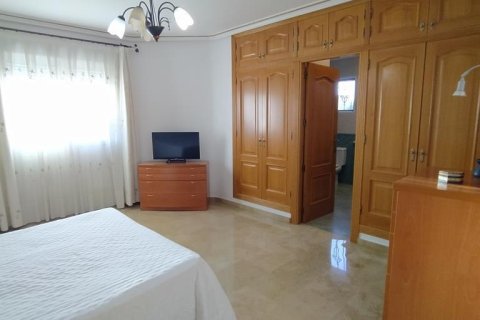 Villa pārdošanā Alicante, Spānijā 4 istabas, 240 m2 Nr. 150000 - attēls 21