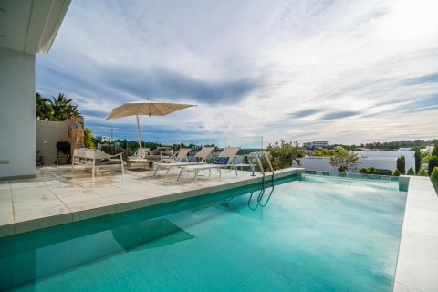 Villa till salu i Alicante, Spanien 4 sovrum, 250 kvm. Nr. 149998 - foto 7