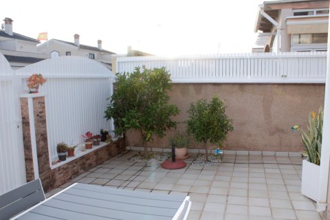 Villa till salu i Torre de la Horadada, Alicante, Spanien 4 sovrum, 90 kvm. Nr. 149999 - foto 28