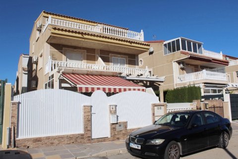 Villa a Torre de la Horadada, Alicante, Spagna 4 camere da letto, 90 mq. N° 149999