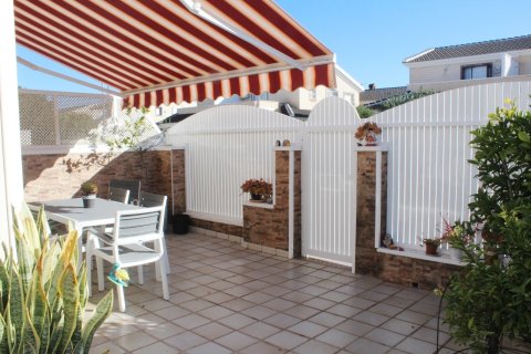 Villa till salu i Torre de la Horadada, Alicante, Spanien 4 sovrum, 90 kvm. Nr. 149999 - foto 27