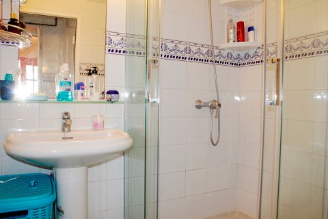 Villa till salu i Torre de la Horadada, Alicante, Spanien 4 sovrum, 90 kvm. Nr. 149999 - foto 11