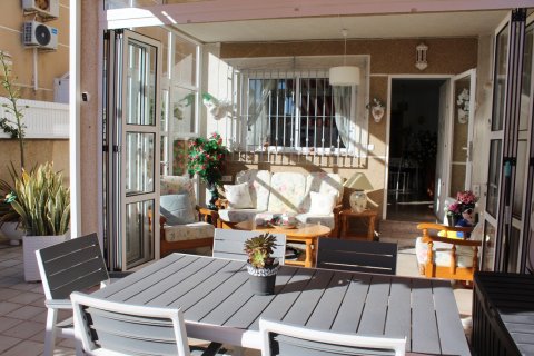 Villa till salu i Torre de la Horadada, Alicante, Spanien 4 sovrum, 90 kvm. Nr. 149999 - foto 4