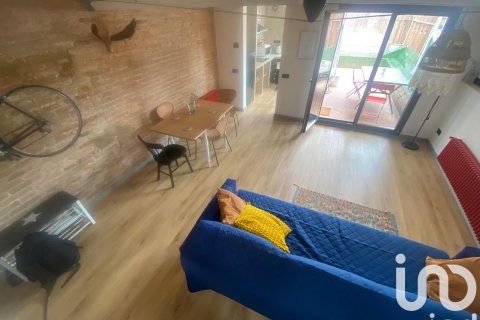 Продажа пентхауса в Бадалона, Барселона, Испания 2 спальни, 70м2 №153496 - фото 5