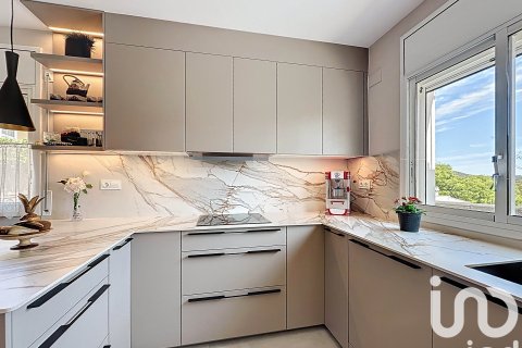 Townhouse à vendre à Sant Pere de Ribes, Barcelona, Espagne, 5 chambres, 230 m2 No. 153491 - photo 5