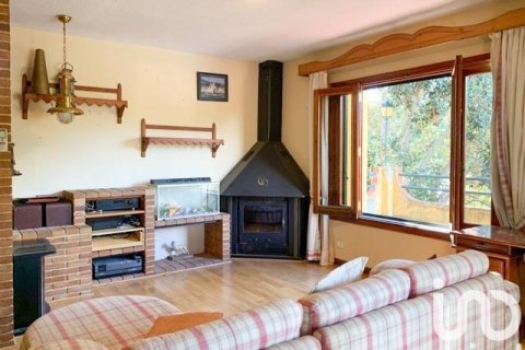 Dom w Alzira, Valencia, Hiszpania 5 sypialni, 754 mkw. nr 153493 – zdjęcie 11