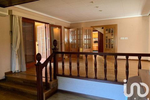 Dom w Alzira, Valencia, Hiszpania 5 sypialni, 754 mkw. nr 153493 – zdjęcie 20