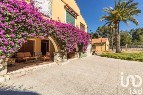 Dom w Alzira, Valencia, Hiszpania 5 sypialni, 754 mkw. nr 153493 – zdjęcie 4