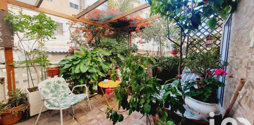 Квартира в Аликанте, Испания 3 спальни, 61м2 №153492