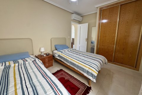 Apartament w Los Alcazares, Murcia, Hiszpania 4 sypialnie, nr 181976 – zdjęcie 10