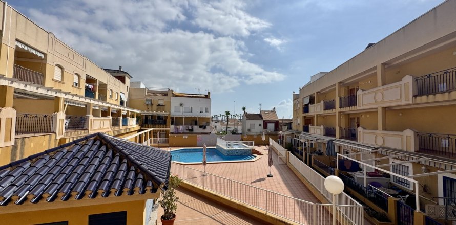 Apartament w Los Alcazares, Murcia, Hiszpania 4 sypialnie, nr 181976