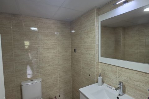 Продажа дуплекса в Сан-Жоан-де-Вилаторрада, Барселона, Испания 3 спальни, 105м2 №195001 - фото 16