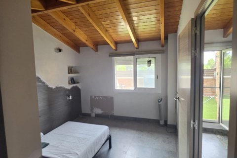 Продажа дуплекса в Сан-Жоан-де-Вилаторрада, Барселона, Испания 3 спальни, 105м2 №195001 - фото 20