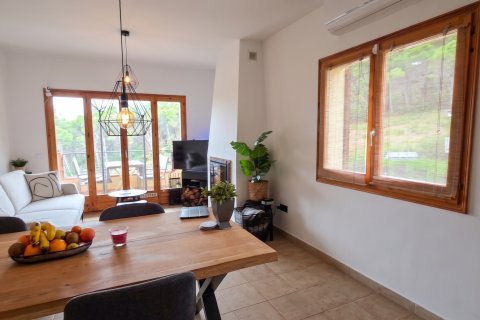 Продажа таухауса в Торроэлья де Монтгри, Герона, Испания 4 спальни, 129м2 №195004 - фото 13