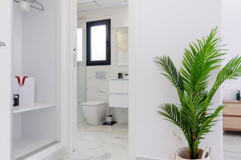 Villa for sale Torrevieja, Alicante, Spain 3 bedrooms, 105 sq.m. No. 113997 - photo 20
