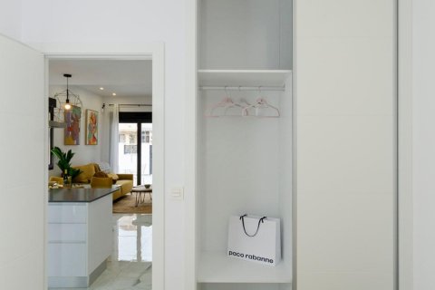 Villa for sale Torrevieja, Alicante, Spain 3 bedrooms, 105 sq.m. No. 113997 - photo 29