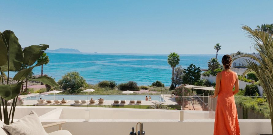 Villa in El Campello, Alicante, Spain 3 bedrooms, 168 sq.m. No. 196207