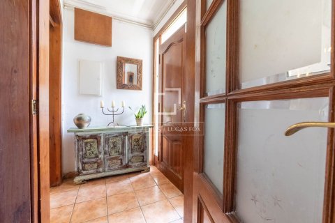 Villa till salu i Castelldefels, Barcelona, Spanien 7 sovrum, 336 kvm. Nr. 194293 - foto 15