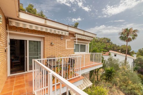 Villa till salu i Castelldefels, Barcelona, Spanien 7 sovrum, 336 kvm. Nr. 194293 - foto 24