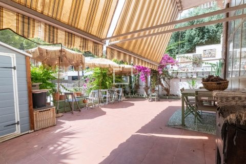 Villa till salu i Castelldefels, Barcelona, Spanien 7 sovrum, 336 kvm. Nr. 194293 - foto 6
